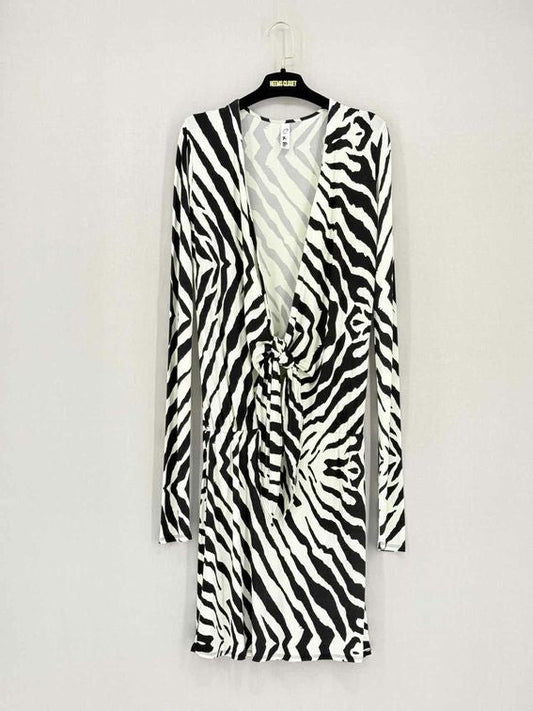 Pre-loved RAT & BOA Allegra White & Black Size Small Short Dress at Reems Closet