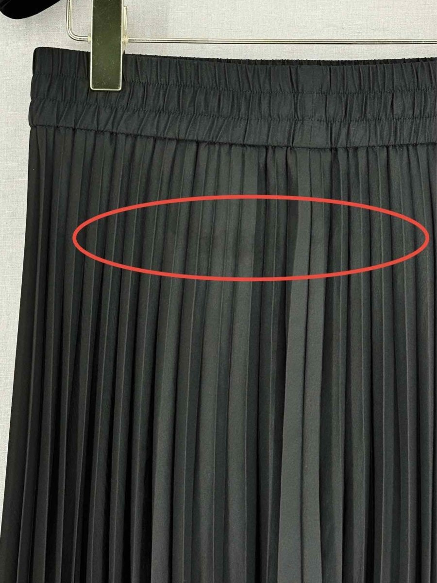 Pre - loved RED VALENTINO Black Size US 2 Midi Skirt at Reems Closet