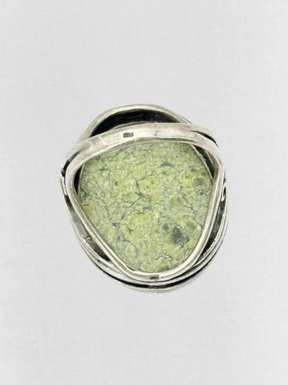 Pre - loved REEMS CLOSET Silver & Green Fashion Ring & Earrings at Reems Closet