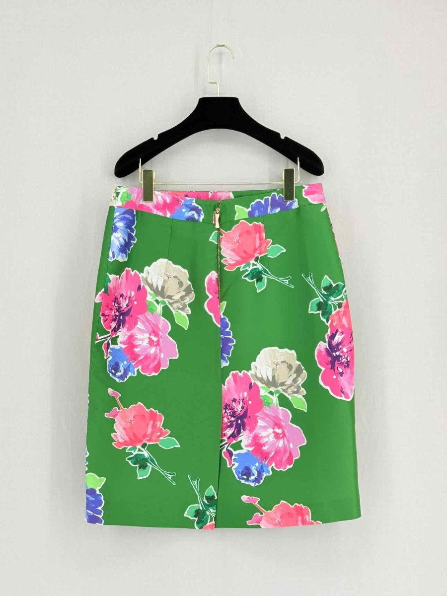 Pre - loved REEMS CLOSET Size Large Knee Length Skirt at Reems Closet