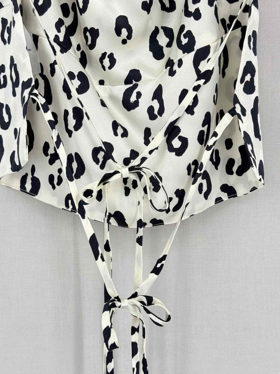 Pre-loved REFORMATION Wade White & Black Size Small Top at Reems Closet