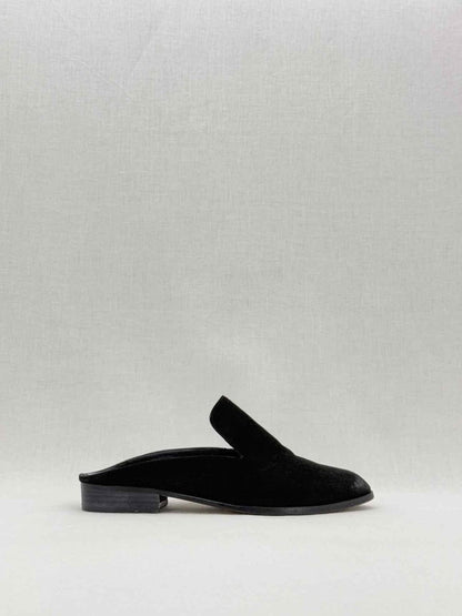 Pre - loved ROBERT CLERGERIE Black Size EU 39 Mules at Reems Closet