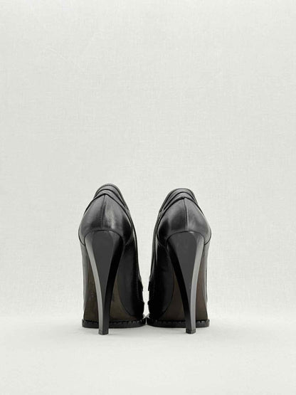 Pre - loved ROBERTO CAVALLI Black Size EU 38 Pumps at Reems Closet