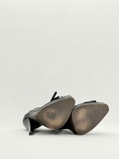 Pre - loved ROBERTO CAVALLI Black Size EU 38 Pumps at Reems Closet