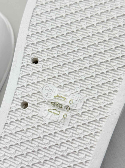 Pre-loved ROBERTO CAVALLI White Size EU 42 Slides at Reems Closet