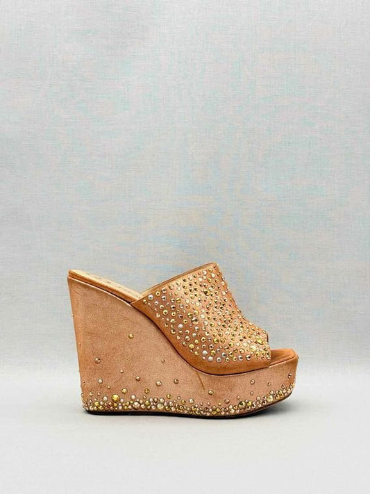 Pre-loved RODO Metallic Peach Size EU 38 Wedges at Reems Closet