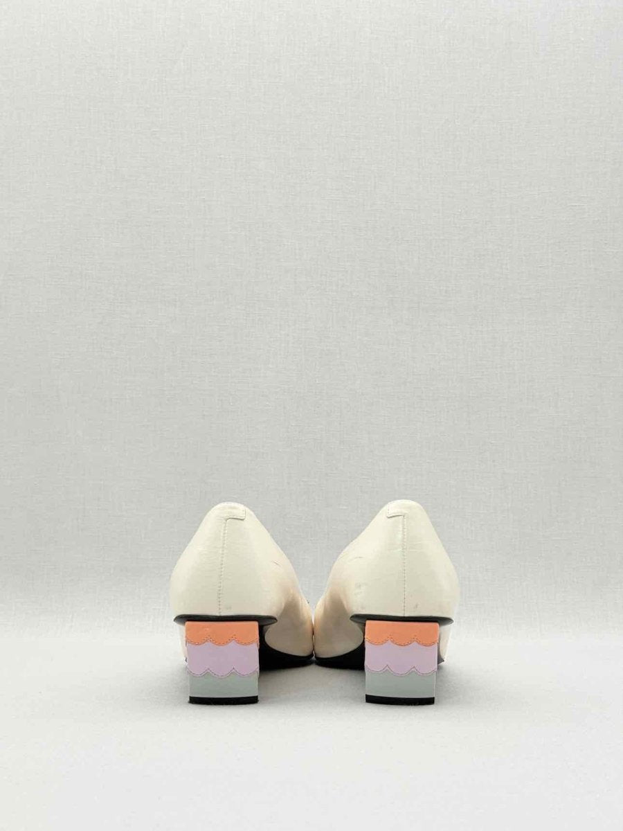 Pre - loved ROGER VIVIER Belle Vivier Pastel Wavy Size EU 38 Pumps at Reems Closet