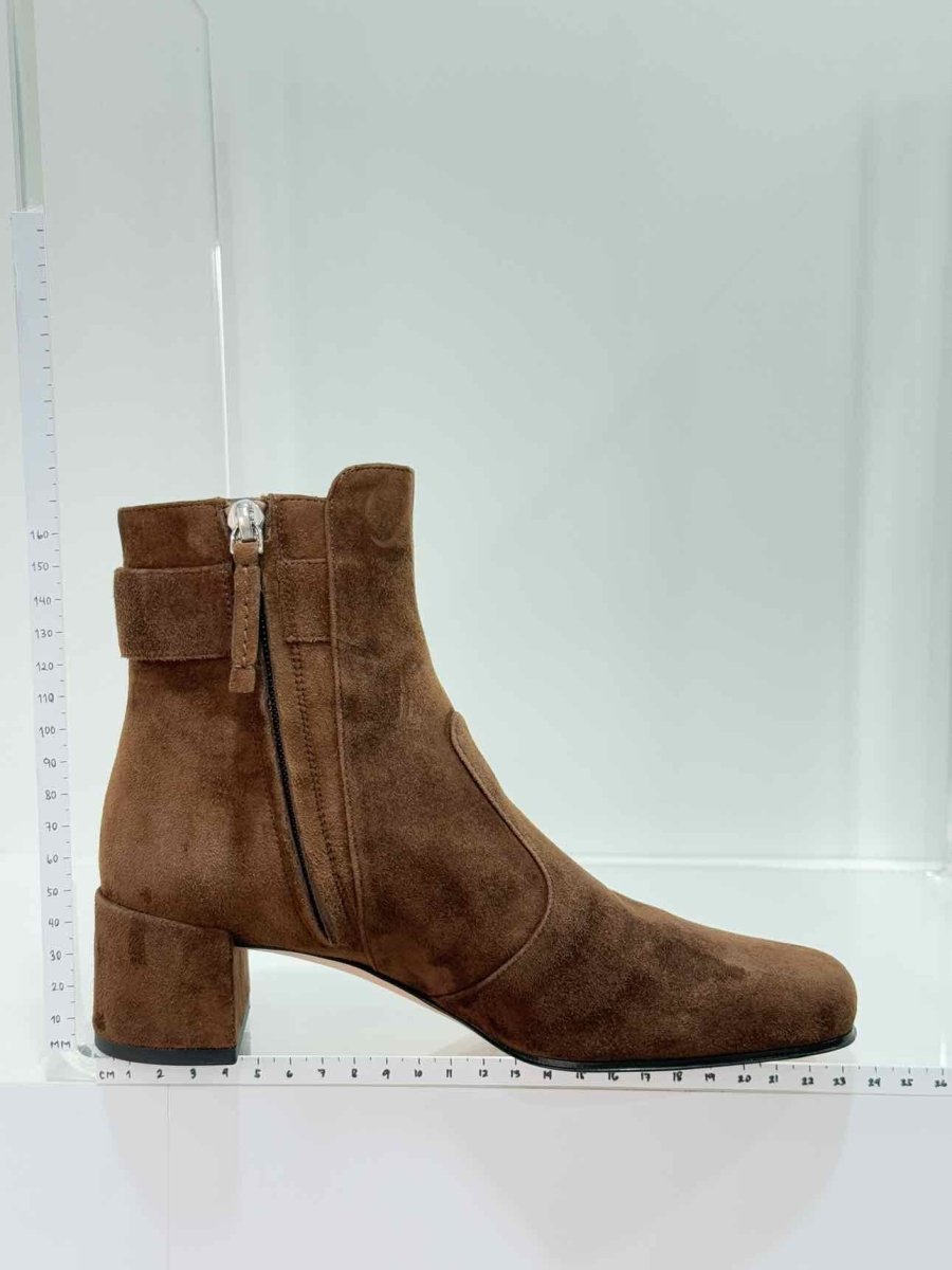 Pre - loved ROGER VIVIER Polly Brown Size EU 35 Ankle Boots at Reems Closet