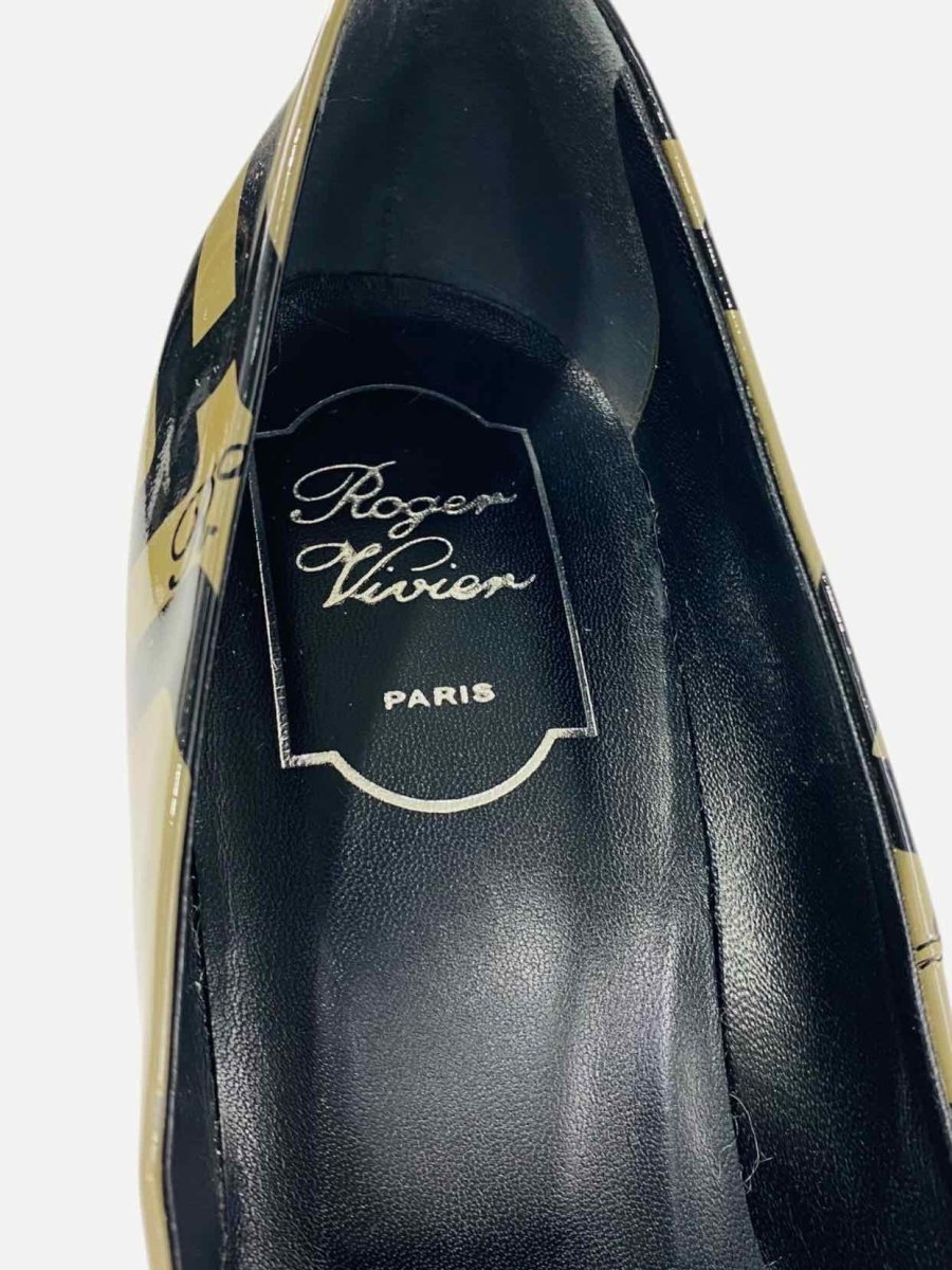 Pre - loved ROGER VIVIER Trompette Khaki & Black Size EU 39.5 Pumps at Reems Closet