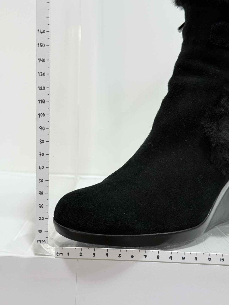 Pre - loved RUSSEL & BROMLEY Black Size EU 39 Ankle Boots at Reems Closet