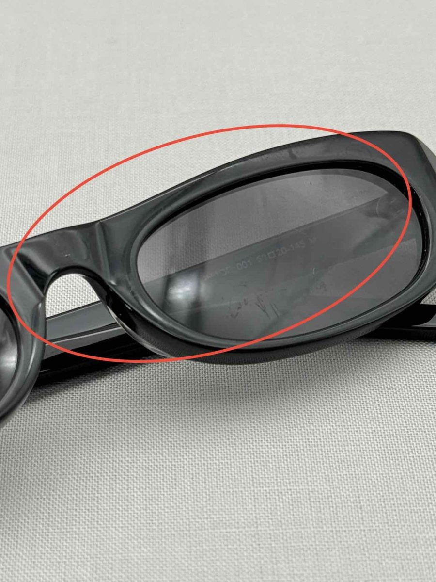 Pre-loved SAINT LAURENT Black Sunglasses at Reems Closet