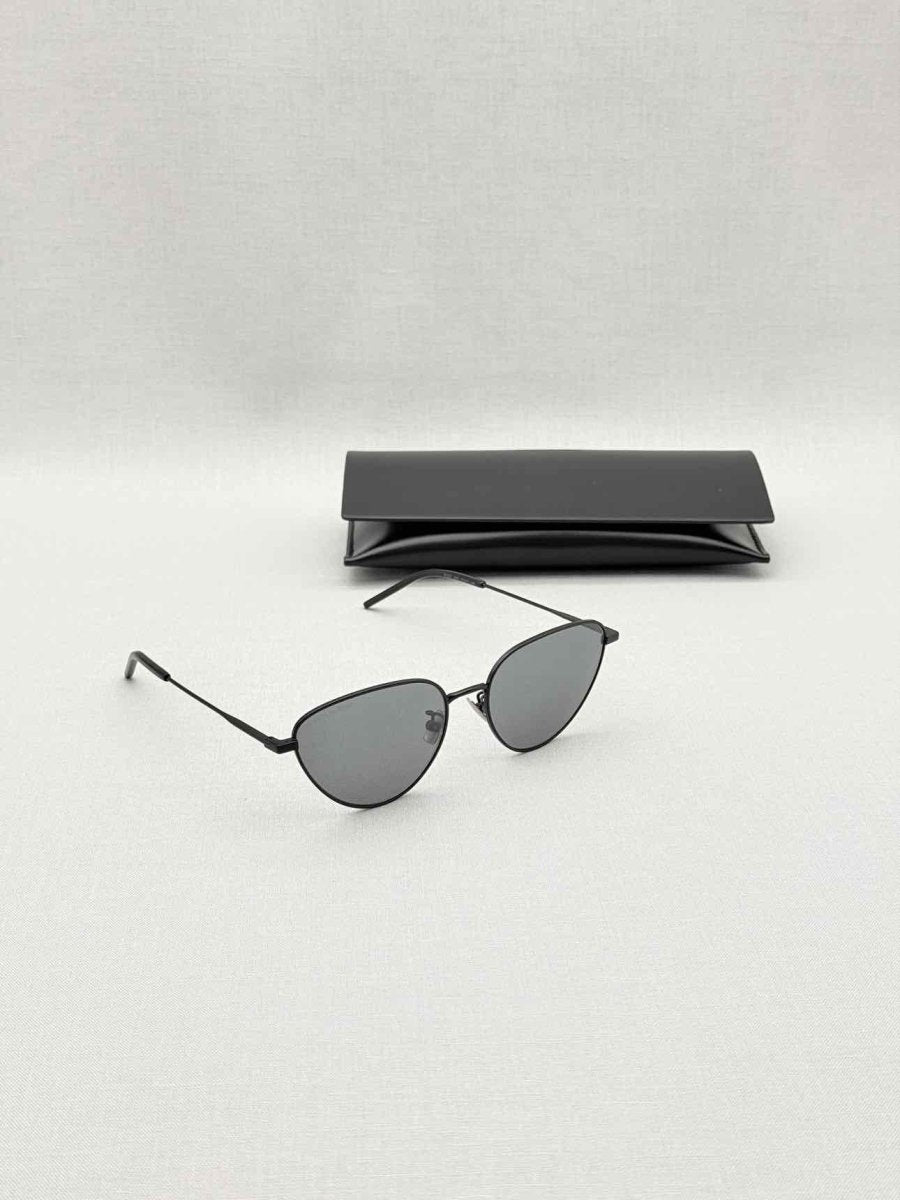 Pre-loved SAINT LAURENT Black Sunglasses at Reems Closet