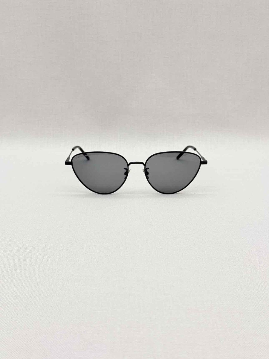 Pre-loved SAINT LAURENT Black Sunglasses at Reems Closet
