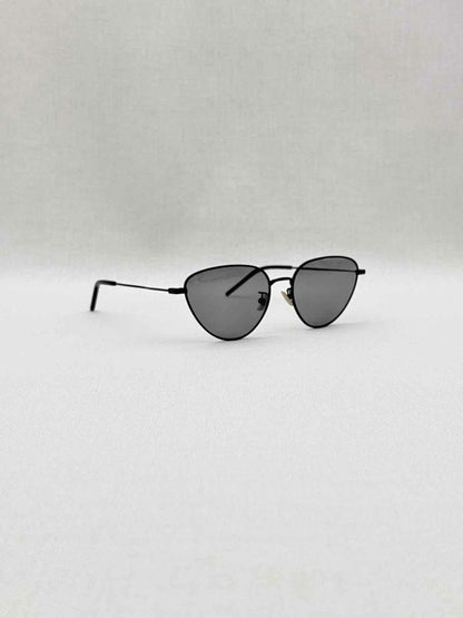 Pre-loved SAINT LAURENT Black Sunglasses at Reems Closet