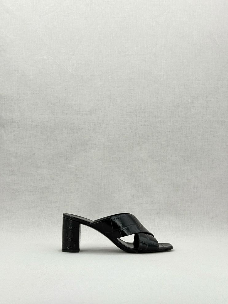 Pre - loved SAINT LAURENT Loulou Black Size EU 38.5 Mules at Reems Closet