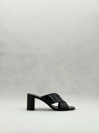 Pre - loved SAINT LAURENT Loulou Black Size EU 38.5 Mules at Reems Closet