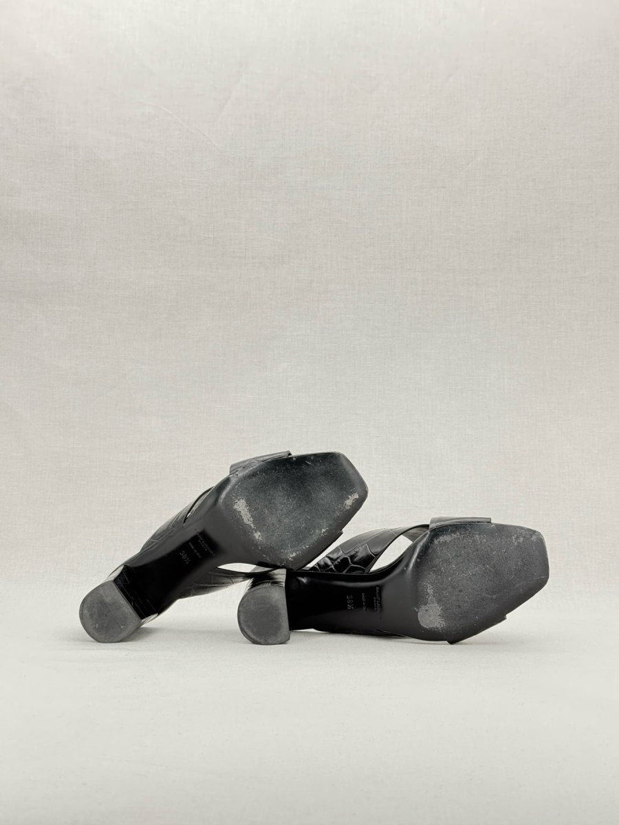 Pre - loved SAINT LAURENT Loulou Black Size EU 38.5 Mules at Reems Closet