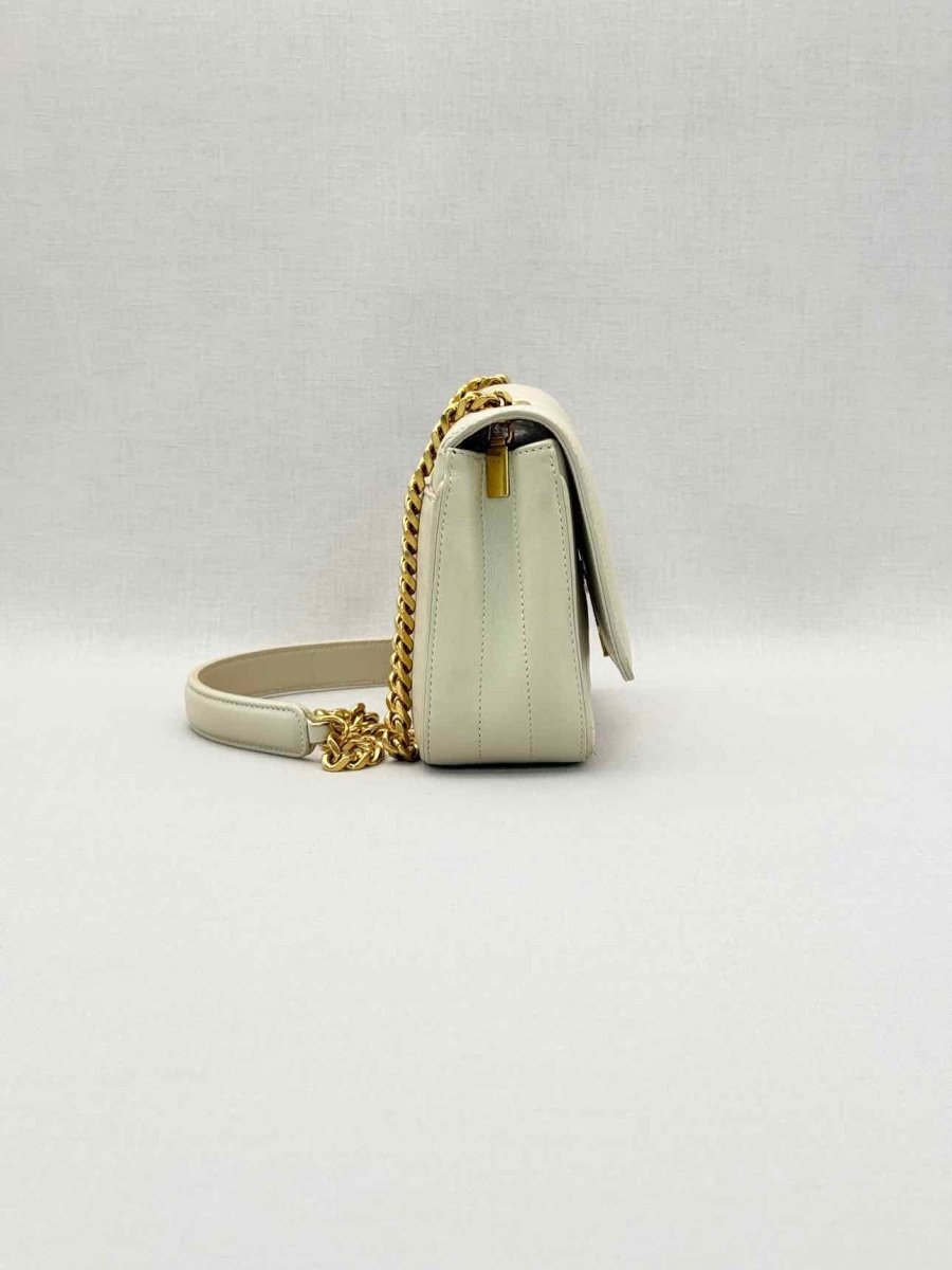 Pre-loved SAINT LAURENT Vicky Beige Quilted Shoulder Bag at Reems Closet