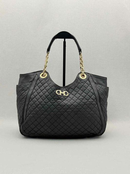 Pre-loved SALVATORE FERRAGAMO Betulla Chain Black Tote Bag at Reems Closet