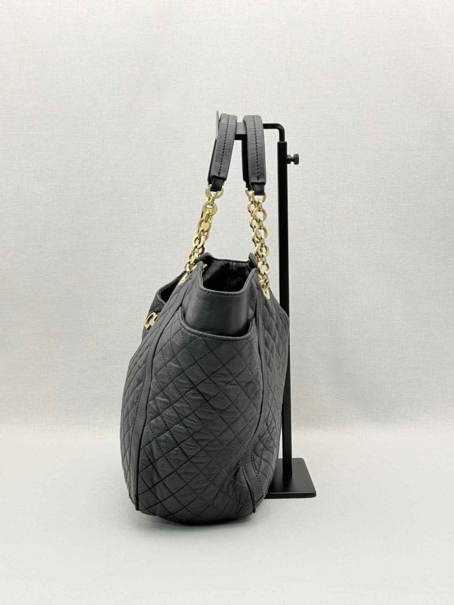 Pre-loved SALVATORE FERRAGAMO Betulla Chain Black Tote Bag at Reems Closet