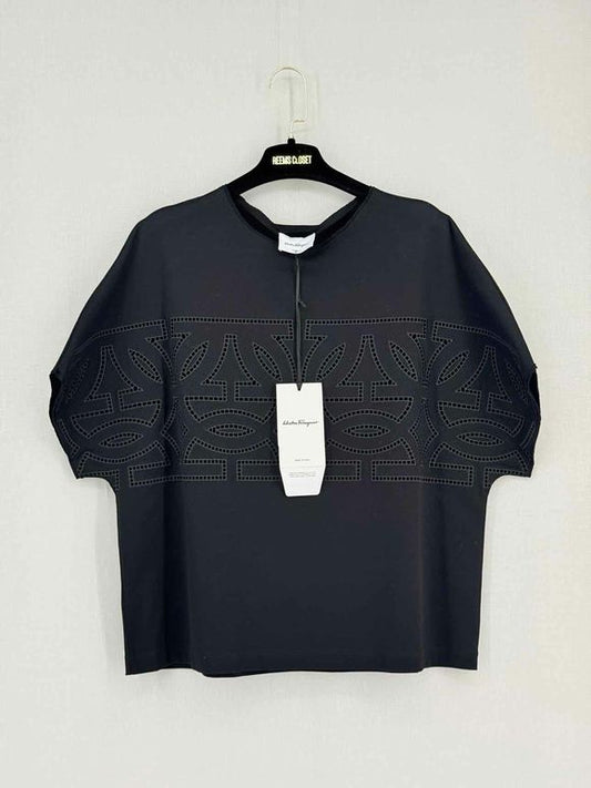 Pre-loved SALVATORE FERRAGAMO Black Size Large Top at Reems Closet
