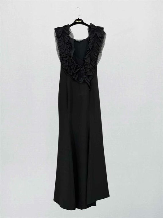 Pre-loved SALVATORE FERRAGAMO Black Size US 6 Long Dress at Reems Closet