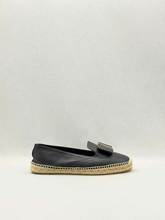 Pre-loved SALVATORE FERRAGAMO Sannio Black Size EU 39.5 Flats at Reems Closet