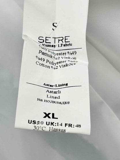 Pre - loved SENTRE Grey Size XLarge Jacket at Reems Closet