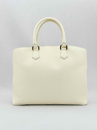 Pre - loved SERAPIAN Luna Zip Cream Tote Bag at Reems Closet