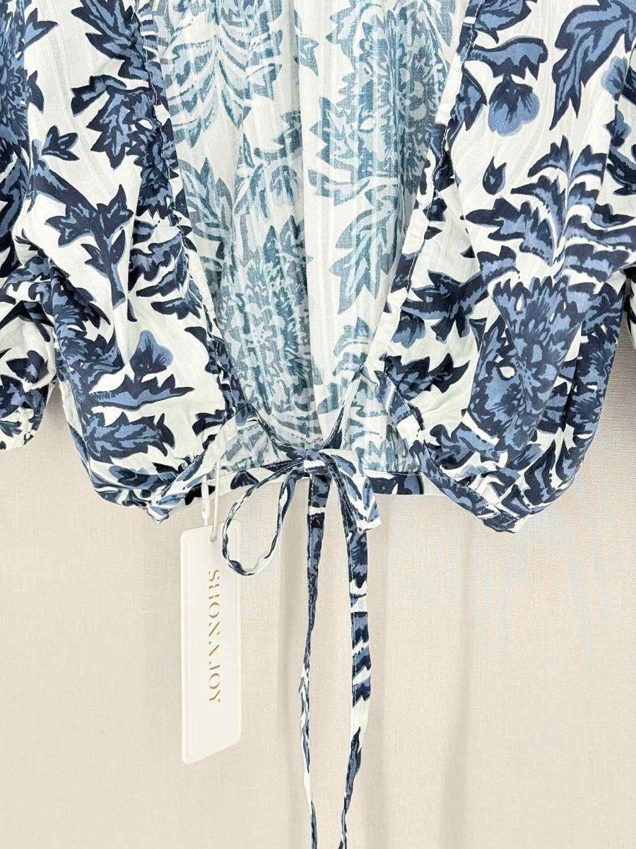 Pre - loved SHONA JOY Diana Blue & White Size US 4 Top at Reems Closet