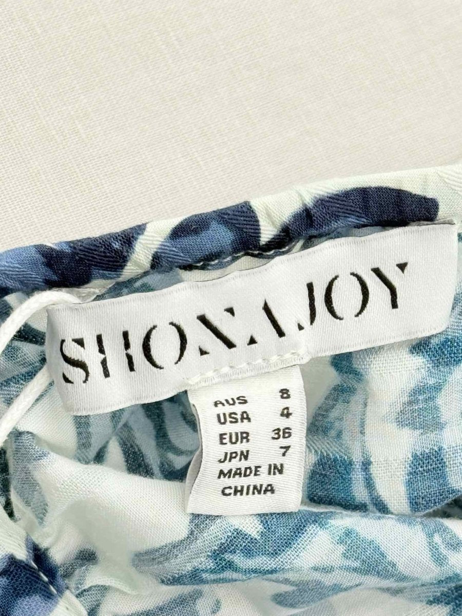 Pre - loved SHONA JOY Diana Blue & White Size US 4 Top at Reems Closet