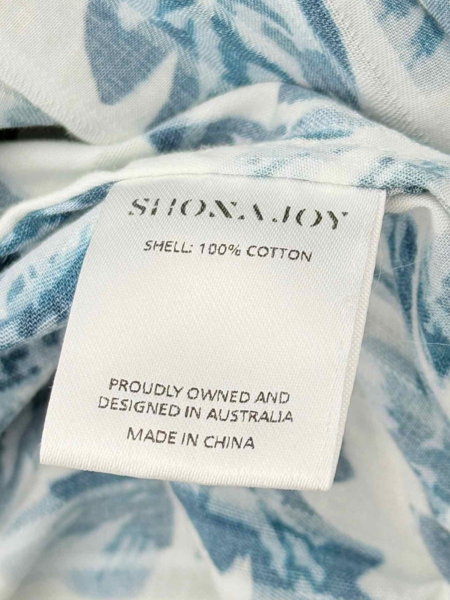 Pre - loved SHONA JOY Diana Blue & White Size US 4 Top at Reems Closet