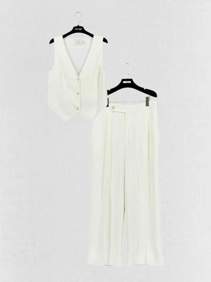 Pre - loved SIR. Cream Size US 2 Outfit Set at Reems Closet