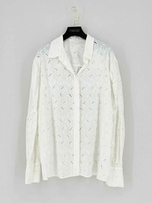 Pre - loved SIR. White Eyelet Size Small Shirt at Reems Closet