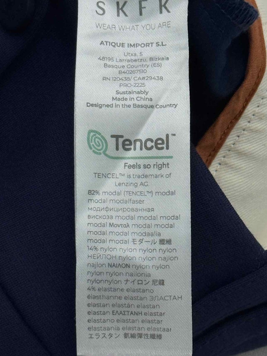Pre-loved SKFK Navy Blue Size US 6 Pants at Reems Closet