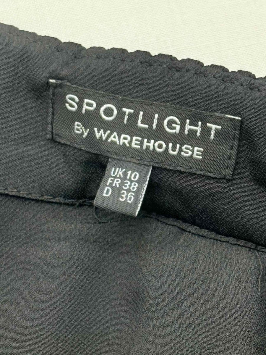 Pre - loved SPOTLIGHTBYWAREHOUSE Black Size US 6 Knee Length Skirt at Reems Closet