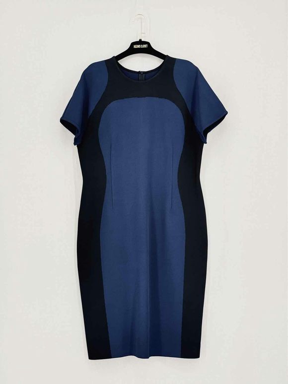 Pre-loved ST. JOHN Black & Navy Blue Size US 16 Knee Length Dress at Reems Closet