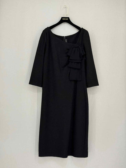 Pre - loved ST. JOHN Black Size US 14 Knee Length Dress at Reems Closet