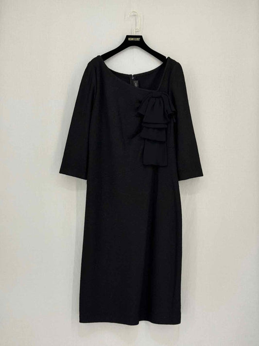 Pre - loved ST. JOHN Black Size US 14 Knee Length Dress at Reems Closet