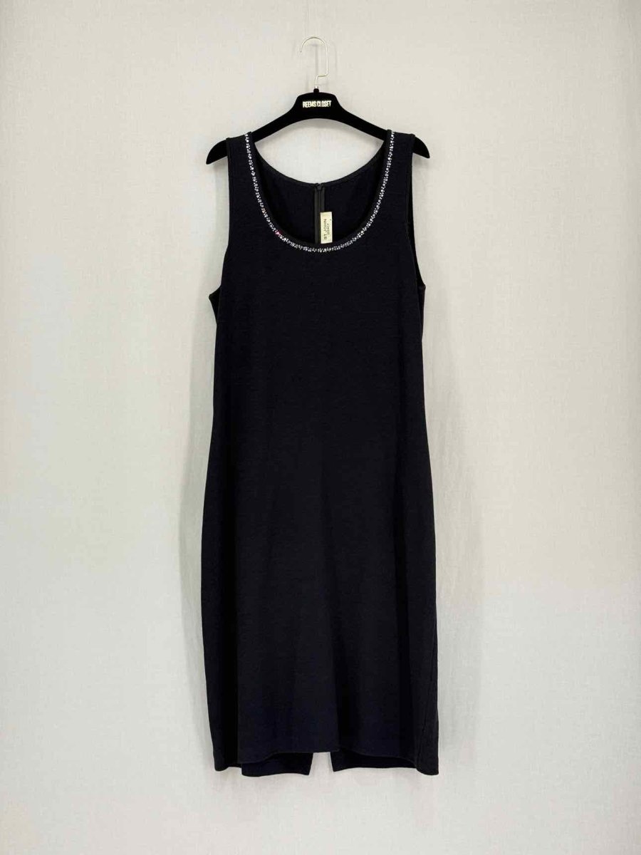 Pre-loved ST. JOHN Evening Black Size US 14 Outfit Set at Reems Closet