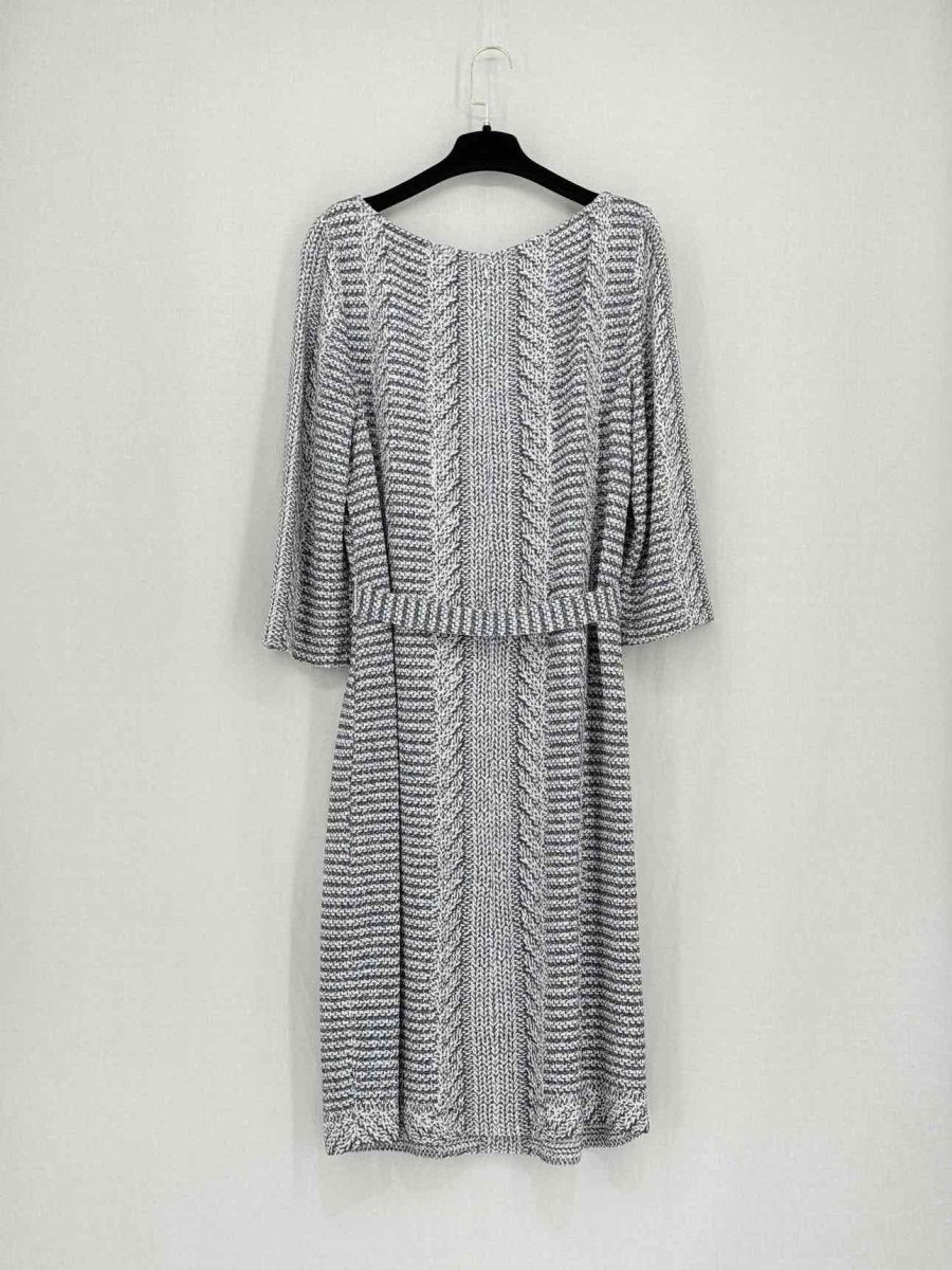 Pre - loved ST. JOHN Size US 16 Knee Length Dress at Reems Closet