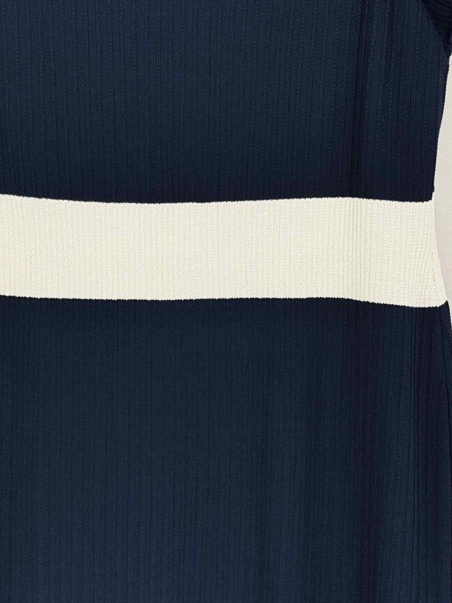 Pre-loved ST. JOHN Size XLarge Knee Length Dress at Reems Closet