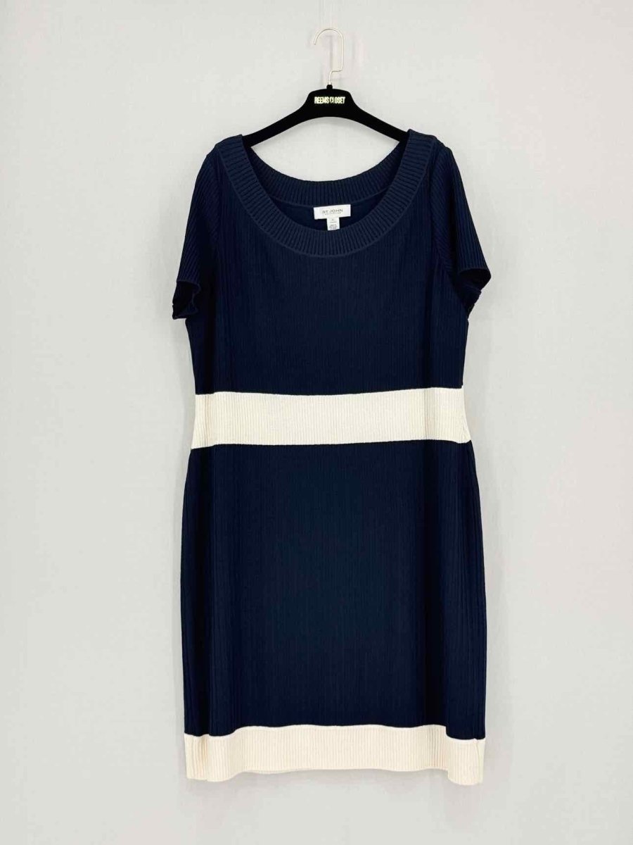 Pre-loved ST. JOHN Size XLarge Knee Length Dress at Reems Closet