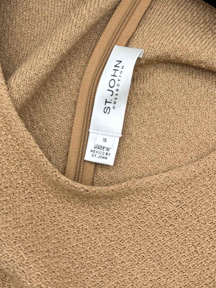 Pre-loved ST. JOHN Two Tone Black & Beige Size US 16 Outfit Set at Reems Closet