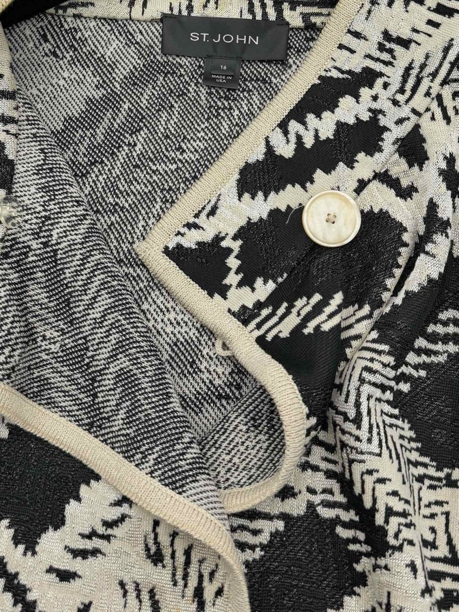 Pre-loved ST. JOHN White & Black Jacquard Size US 16 Jacket at Reems Closet