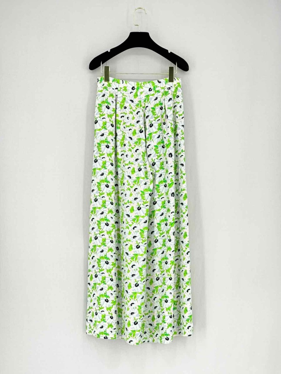 Pre - loved STELLA MCCARTNEY Beige & Green Size US 4/2 Outfit Set at Reems Closet