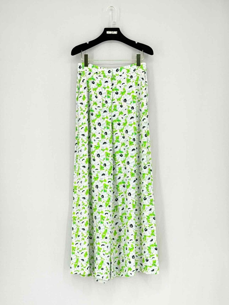Pre - loved STELLA MCCARTNEY Beige & Green Size US 4/2 Outfit Set at Reems Closet
