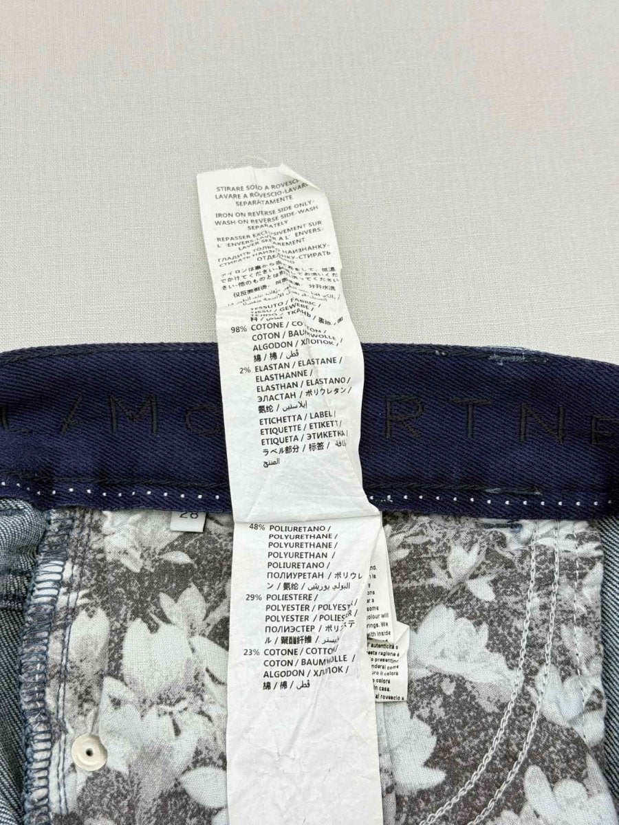 Pre - loved STELLA MCCARTNEY Blue Star Print Size 28 Jeans at Reems Closet