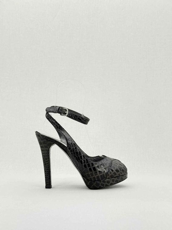 Pre - loved STUART WEITZMAN Black Size EU 37 Heeled Sandals at Reems Closet