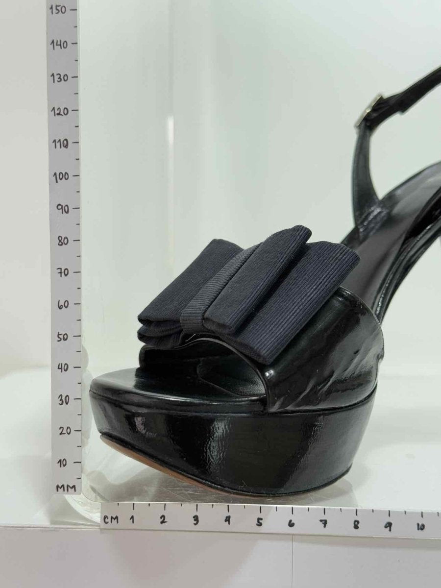 Pre - loved STUART WEITZMAN Black Size EU 38.5 Heeled Sandals at Reems Closet